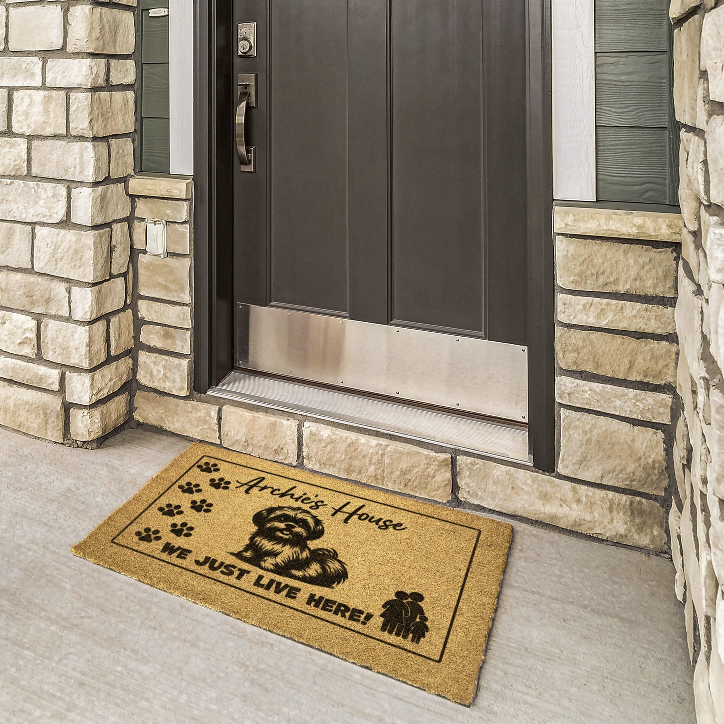 Welcome Doormat - Does your dog rule the house? This welcome mat is perfect to show everyone who is the real boss!